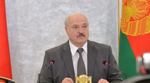 Лукашенко розповів, як буде придушувати протести в Білорусі