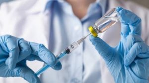 Українцям робитимуть щеплення Pfizer у центрах масової вакцинації – МОЗ