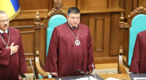 Сьогодні до Подільського райсуду був переданий обвинувальний акт по скандальному судді Тупицькому – нардеп Соломчук