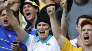 Образилися на “Путін – ху*ло”: росіяни просять УЄФА заборонити українських фанатів на матчах
