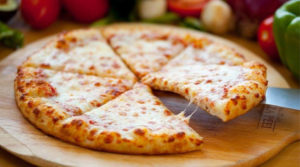 Лінива піца з лаваша на сковороді за 10 хвилин: швидкий рецепт