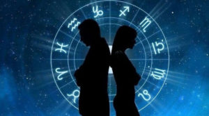 Любовний гороскоп на грудень 2021 року: хто зі знаків зодіаку зустріне своє кохання