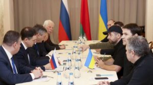 Делегації України та РФ вирушили на третій раунд переговорів