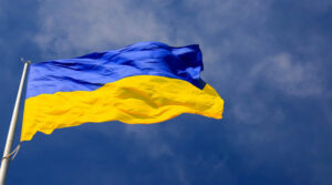 У центрі Мінська підняли прапор України (ФОТО)