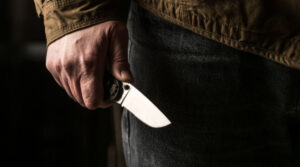 На Волині 51-річний чоловік порізав ножем свого товариша, а потім і себе