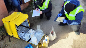 На Житомирщині наркокур’єр переносив мінілабораторію у рюкзаку для доставки (ФОТО)
