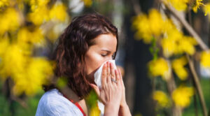 Названо три методи, які допоможуть знизити прояви весняної алергії