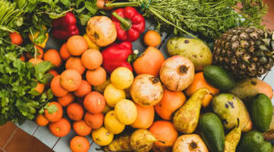 Чи можуть червоні овочі та фрукти викликати алергію