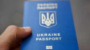 Як українці за кордоном можуть уточнити свої військово-облікові дані: роз’яснення