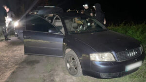 На Чернігівщині п’яний водій погрожував підірвати поліцейських гранатою