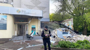У Чернігові стався вибух у приміщенні банку (ФОТО)