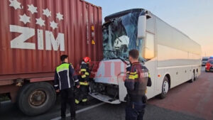 У Румунії автобус з 57 українцями потрапив у ДТП: є постраждалі (ВІДЕО)